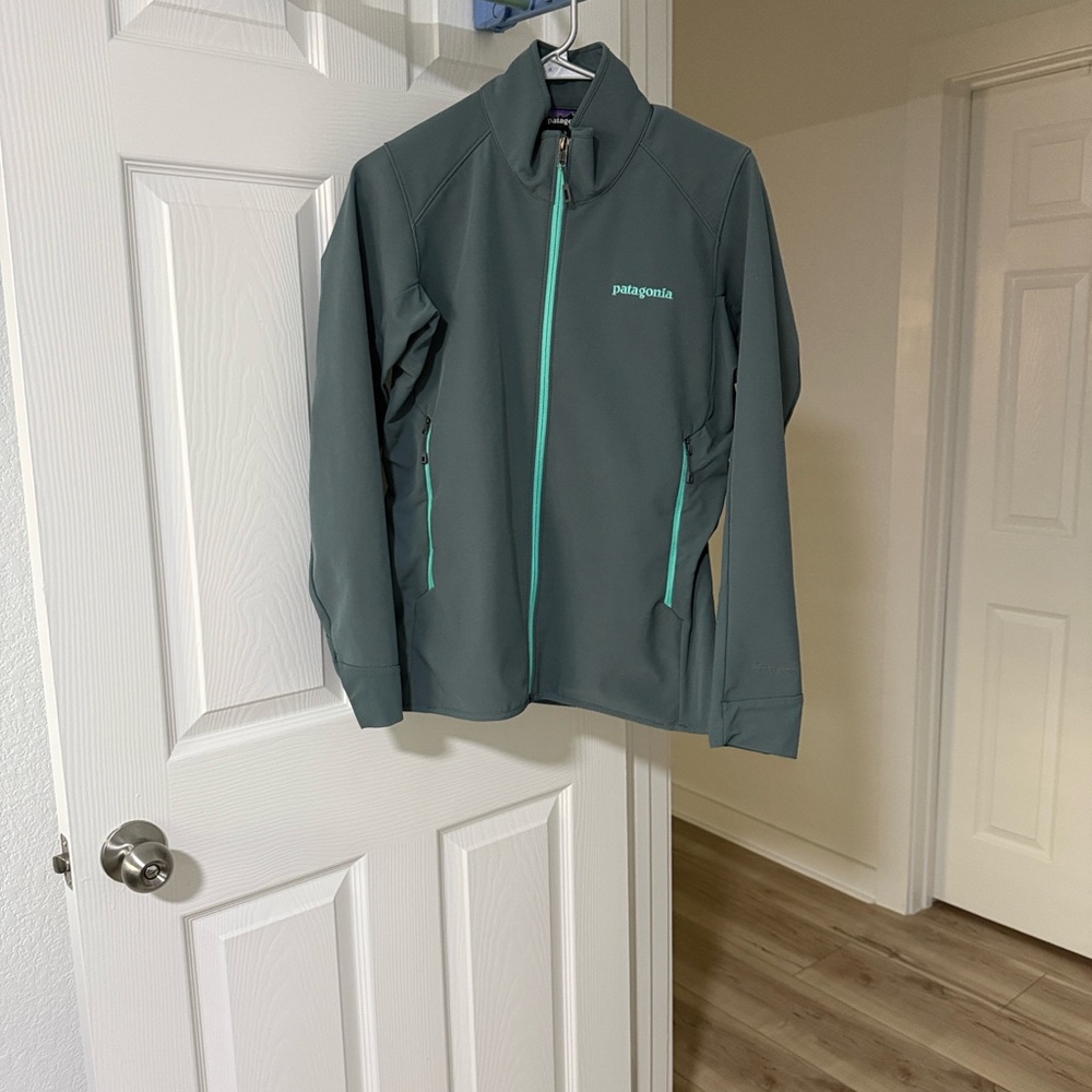 Patagonia Polartec Women's Gray and Teal Full Zip Jacket
